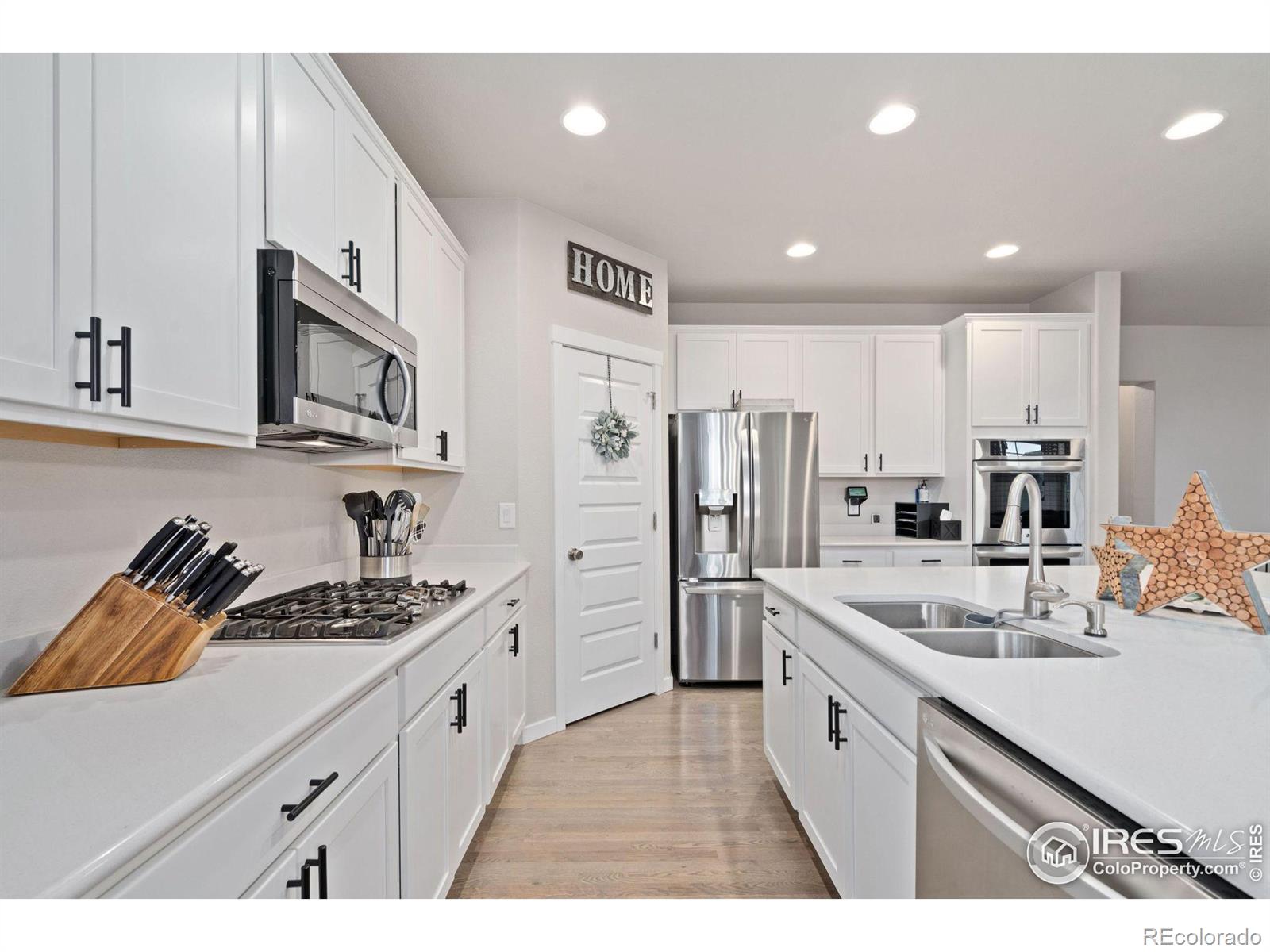 MLS Image #11 for 2167  first light court,windsor, Colorado