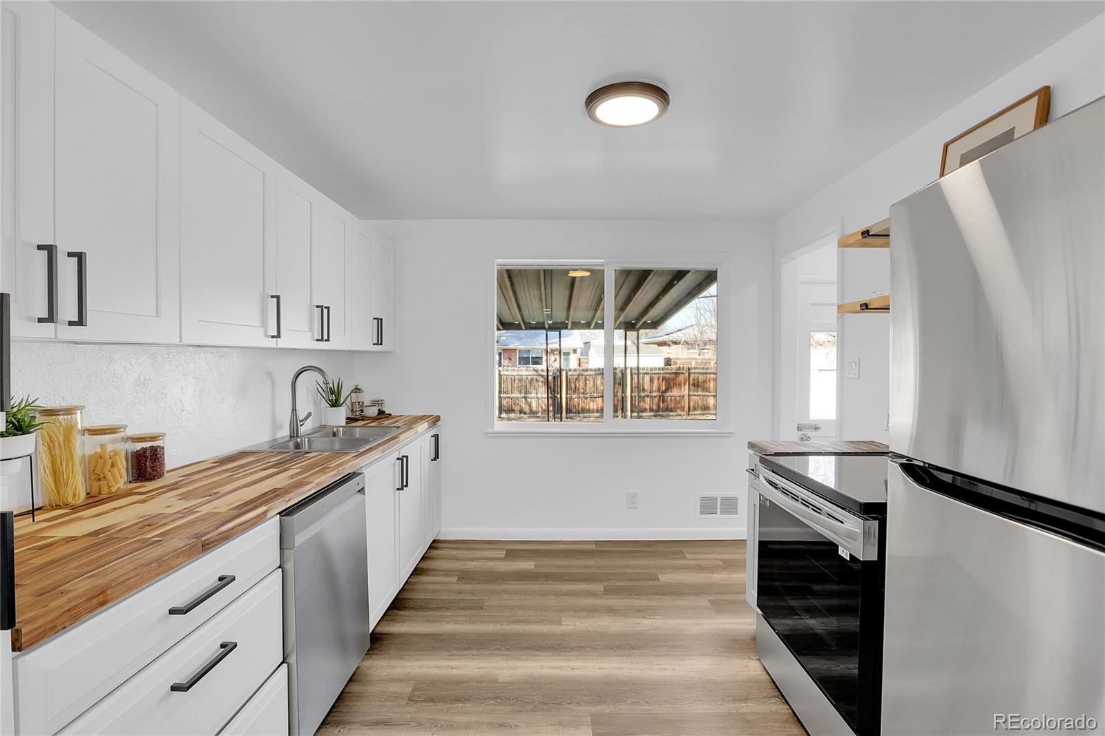 MLS Image #8 for 8651  circle drive,westminster, Colorado