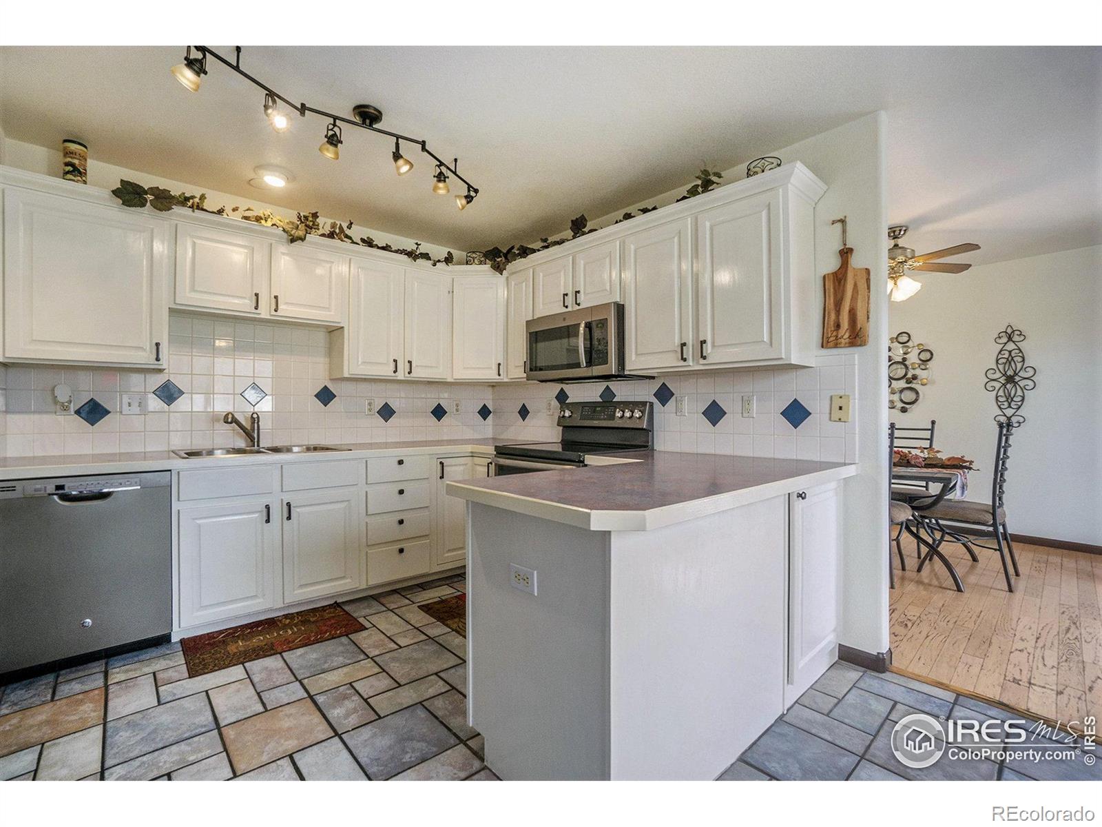 MLS Image #5 for 243  morgan drive,loveland, Colorado