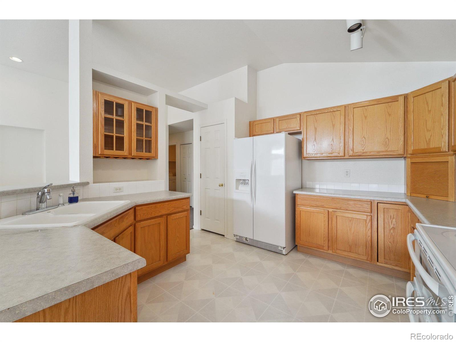 MLS Image #8 for 221  egyptian court,fort collins, Colorado