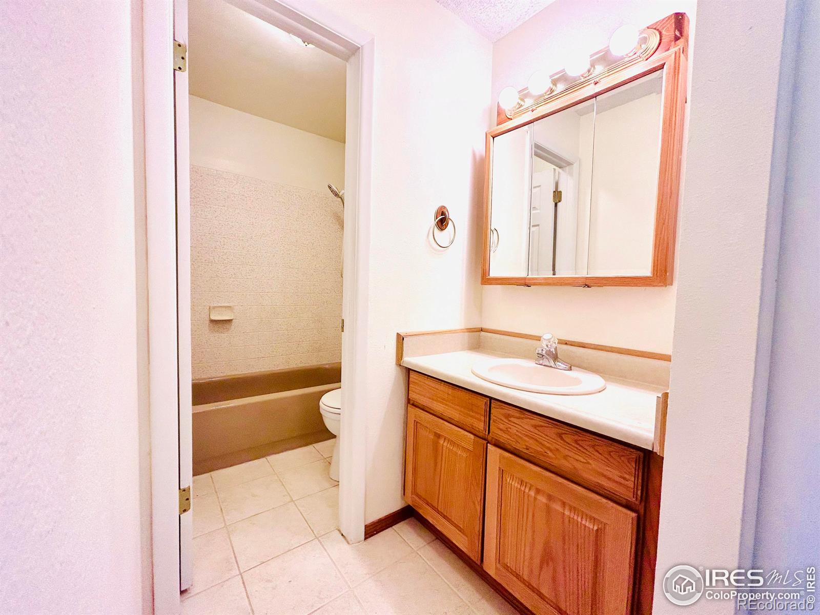 MLS Image #14 for 2031  gyros circle,lafayette, Colorado