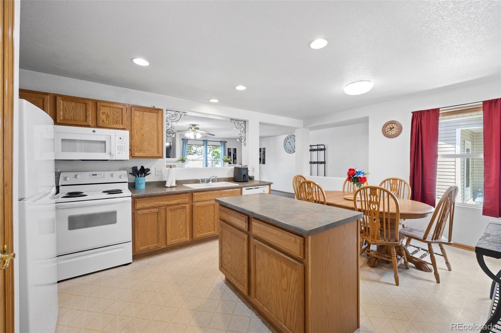 MLS Image #9 for 837  canary lane ,brighton, Colorado