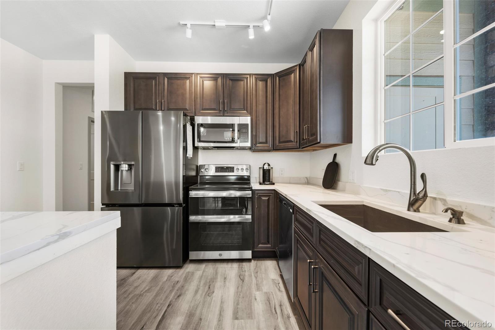MLS Image #7 for 18633  stroh road 1-102,parker, Colorado