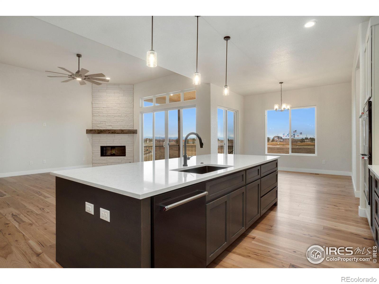 MLS Image #11 for 23843 e 36th place,aurora, Colorado