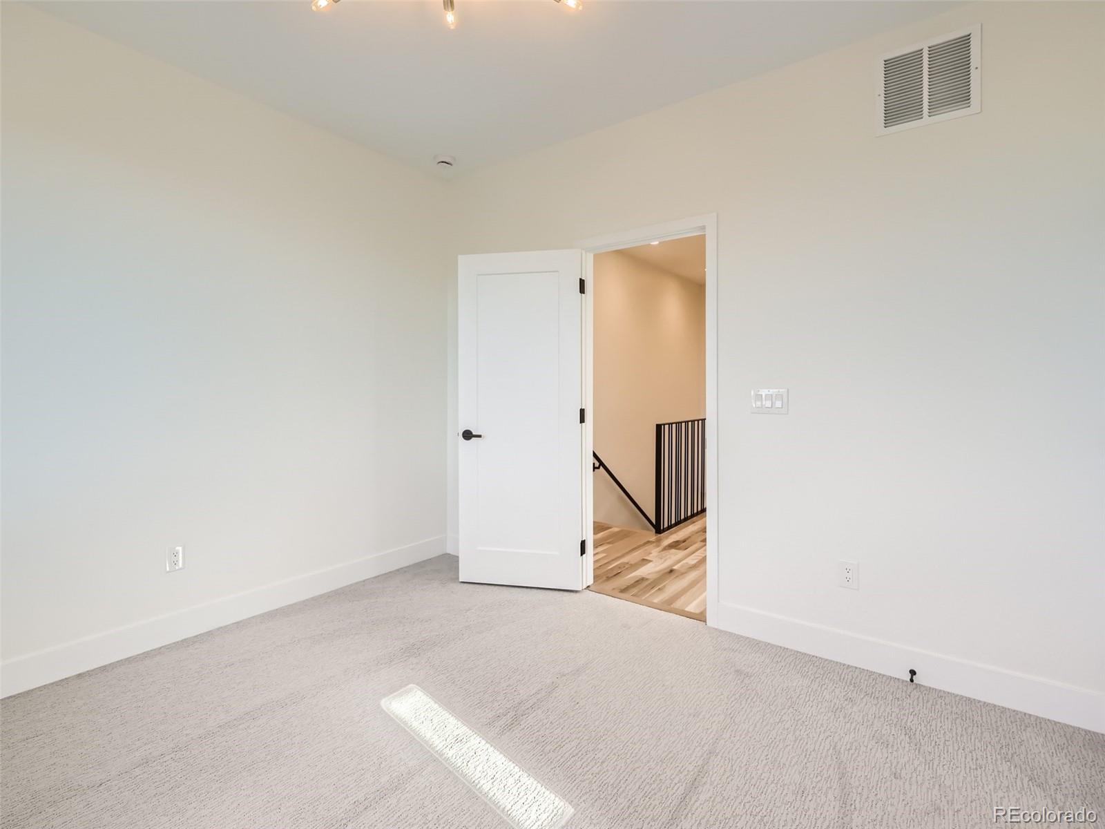 MLS Image #26 for 2501 s cherokee street,denver, Colorado