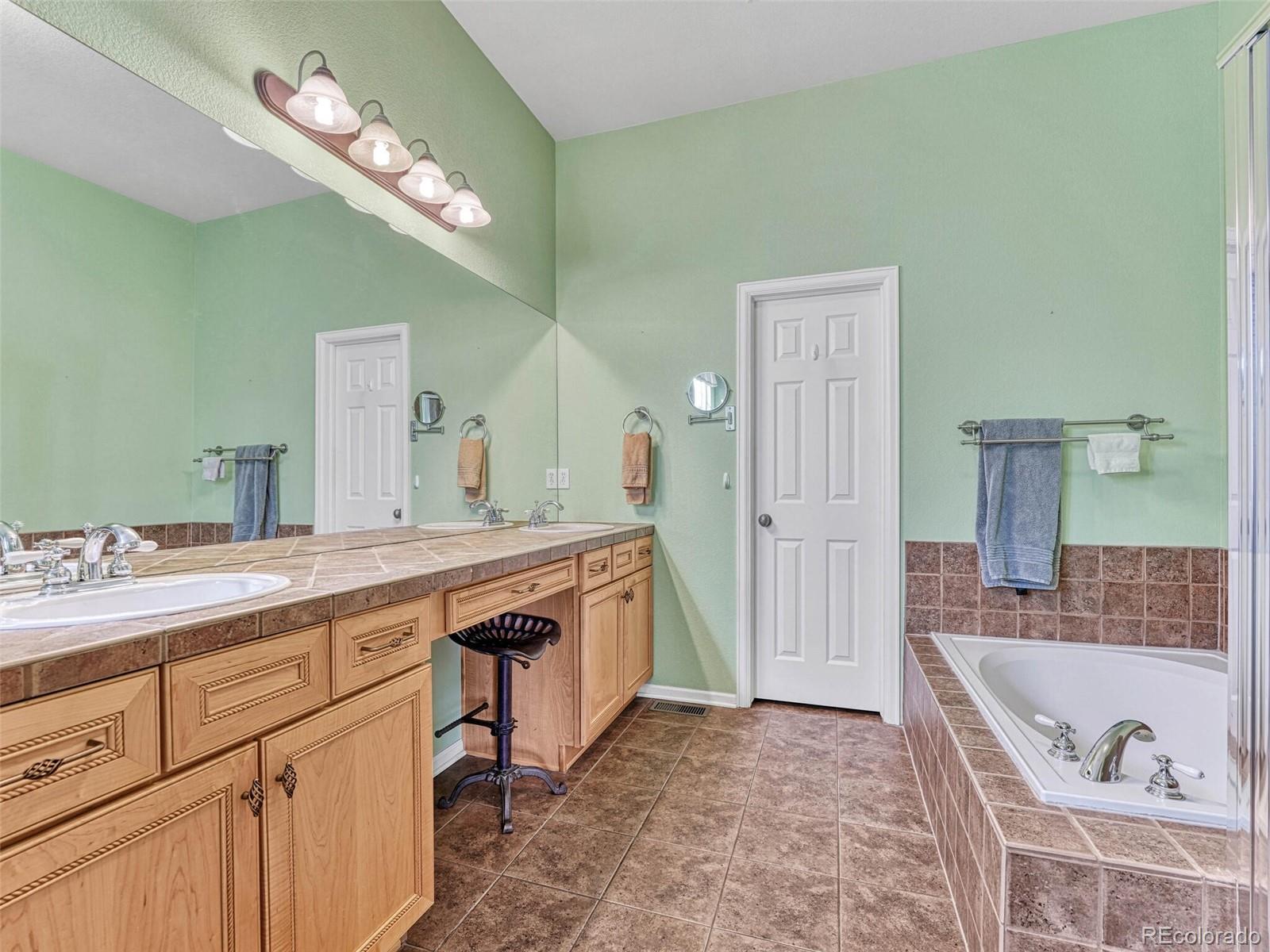 MLS Image #18 for 20891 e greenwood drive,aurora, Colorado