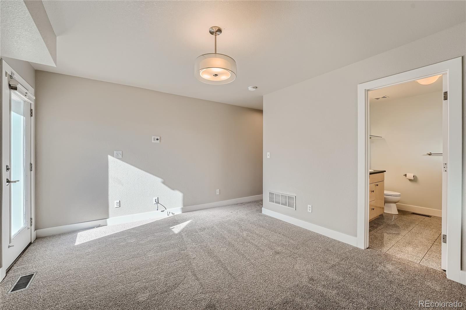 MLS Image #9 for 350 w archer place ,denver, Colorado