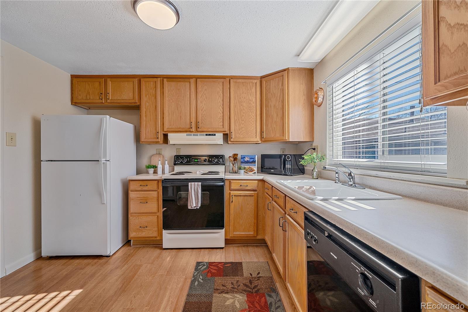 MLS Image #11 for 11720 w 17th avenue,lakewood, Colorado