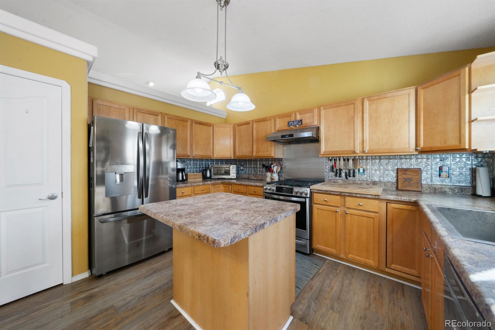 MLS Image #7 for 7465  lake avenue,fountain, Colorado