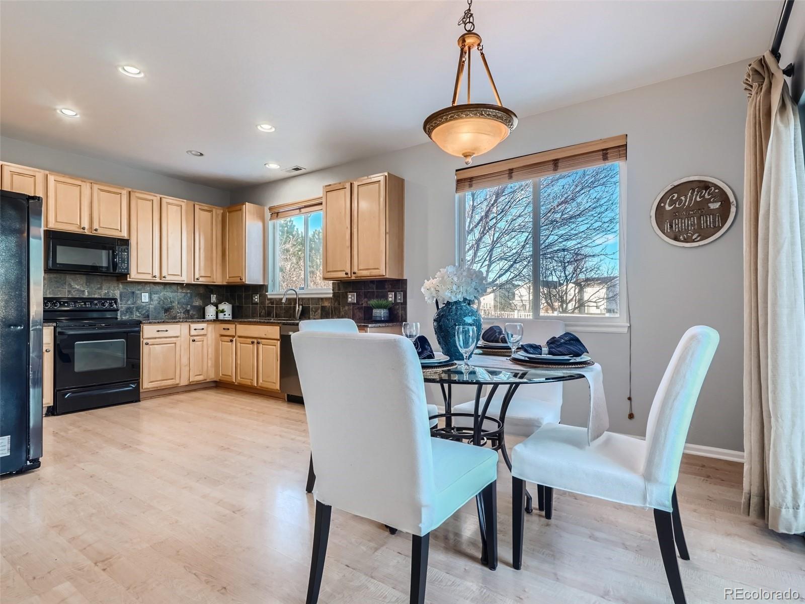 MLS Image #7 for 1143 s flat rock circle,aurora, Colorado