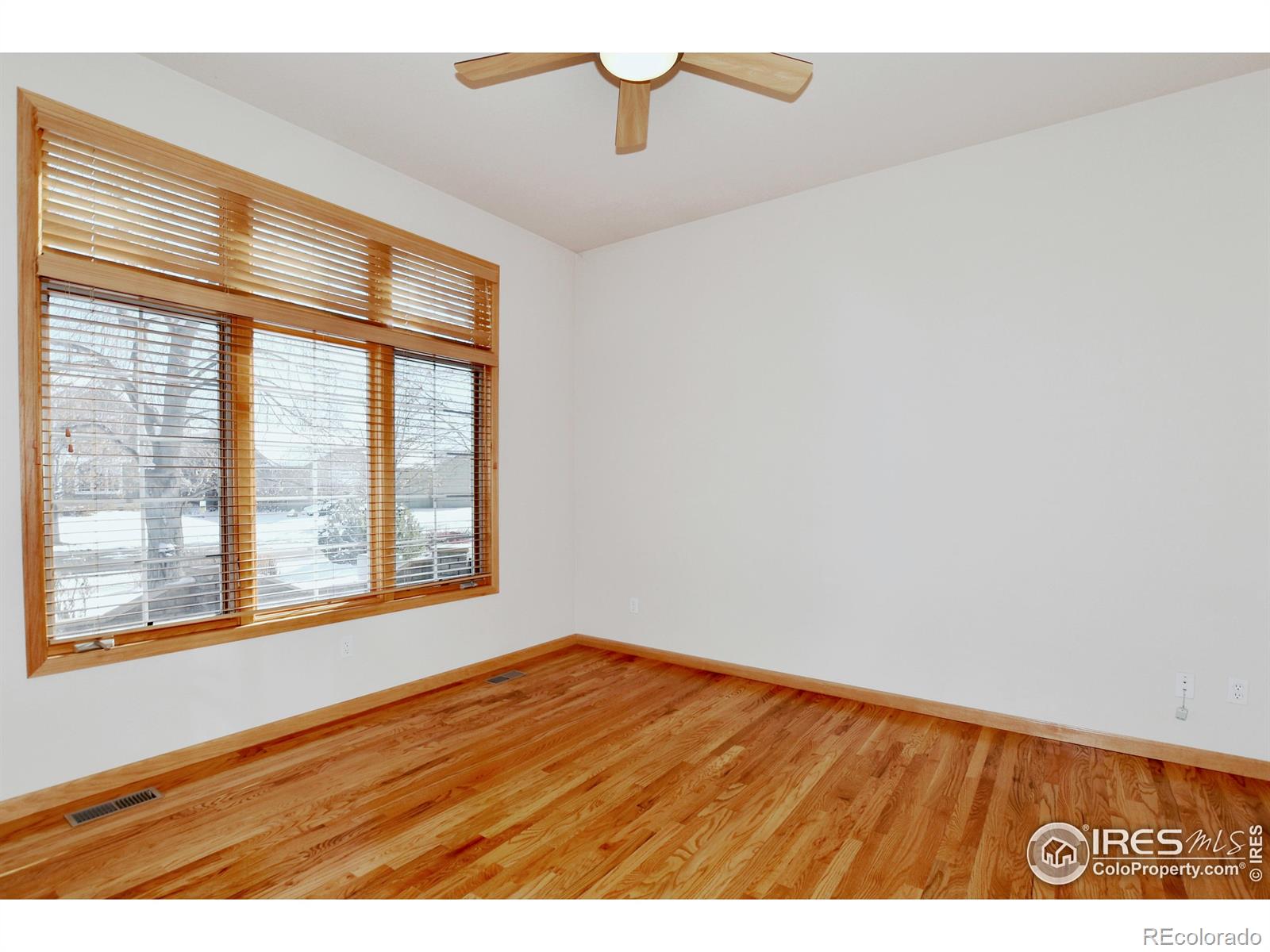 MLS Image #31 for 257  camino del mundo ,fort collins, Colorado