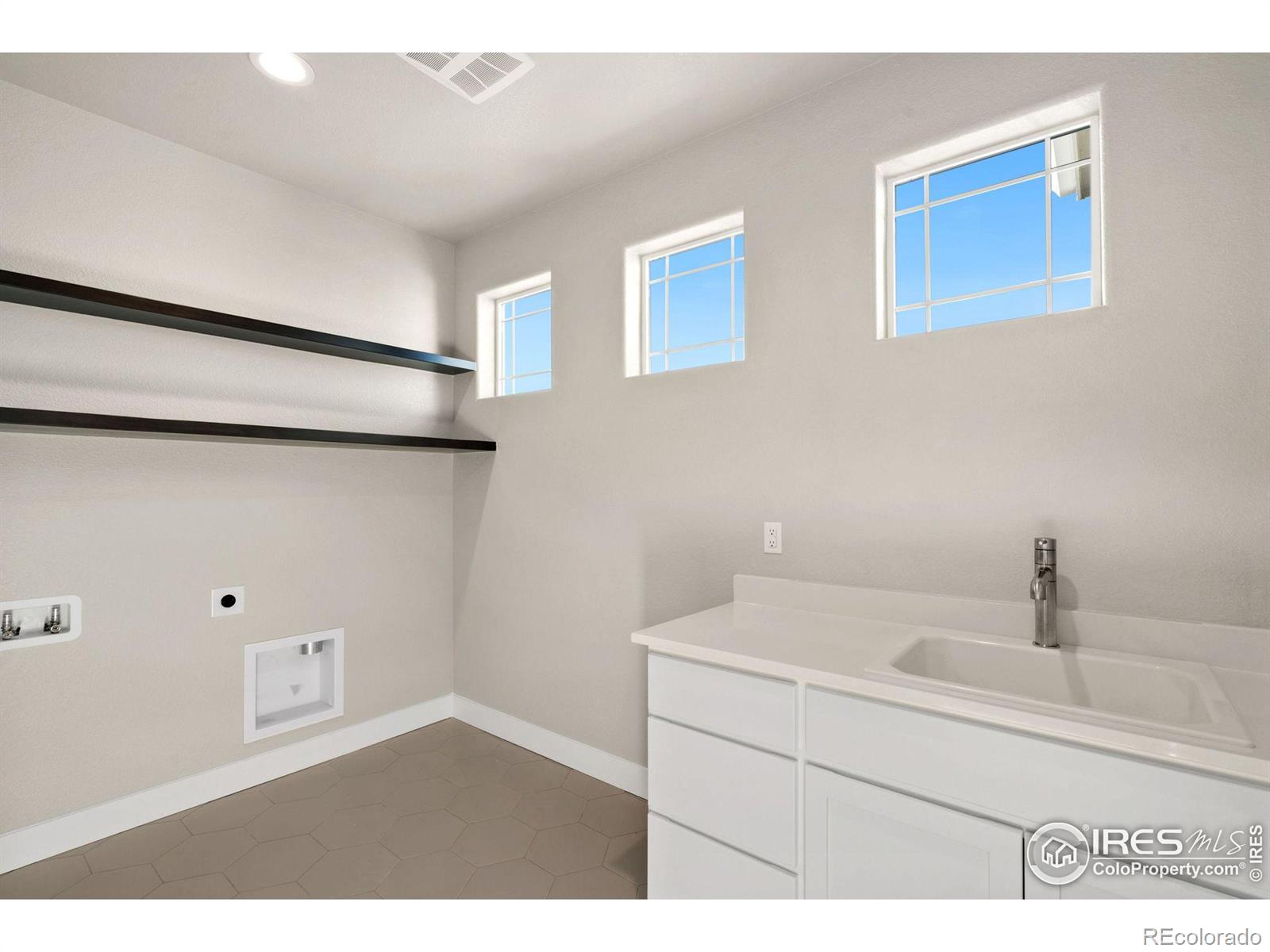 MLS Image #25 for 23814 e 36th place,aurora, Colorado