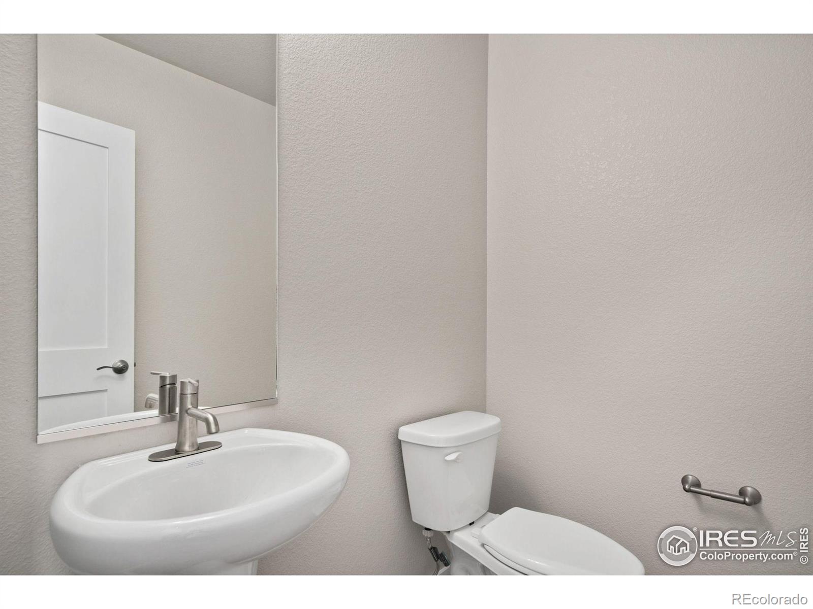 MLS Image #6 for 23814 e 36th place,aurora, Colorado