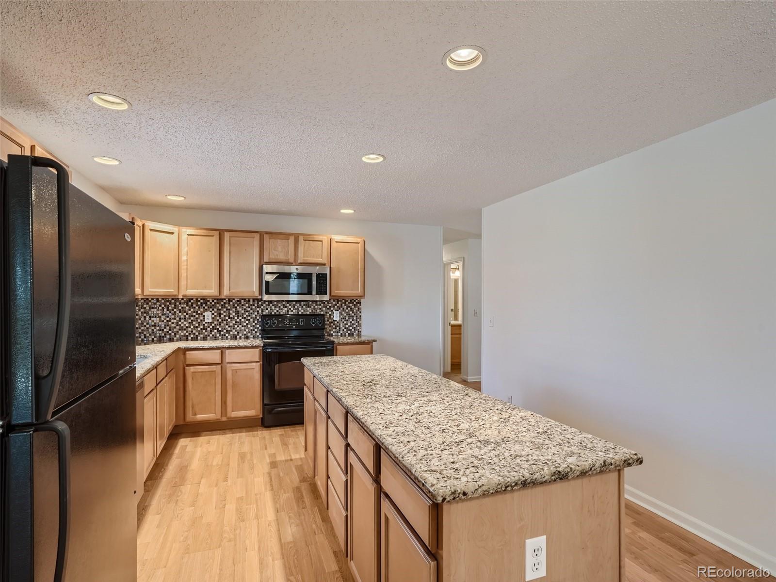 MLS Image #7 for 12165 w 68th place,arvada, Colorado