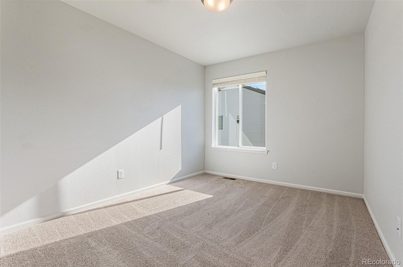 MLS Image #13 for 6563 n danube way 3,denver, Colorado