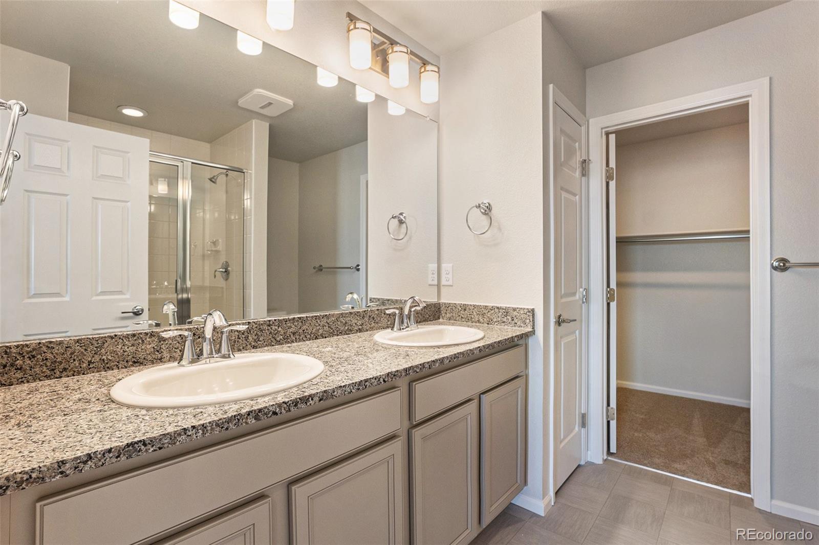 MLS Image #9 for 6563 n danube way 3,denver, Colorado