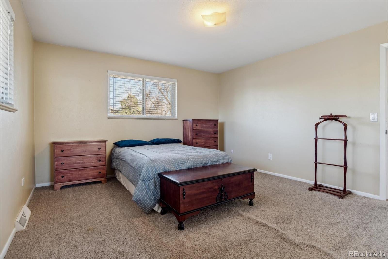 MLS Image #12 for 7642 s gallup court,littleton, Colorado