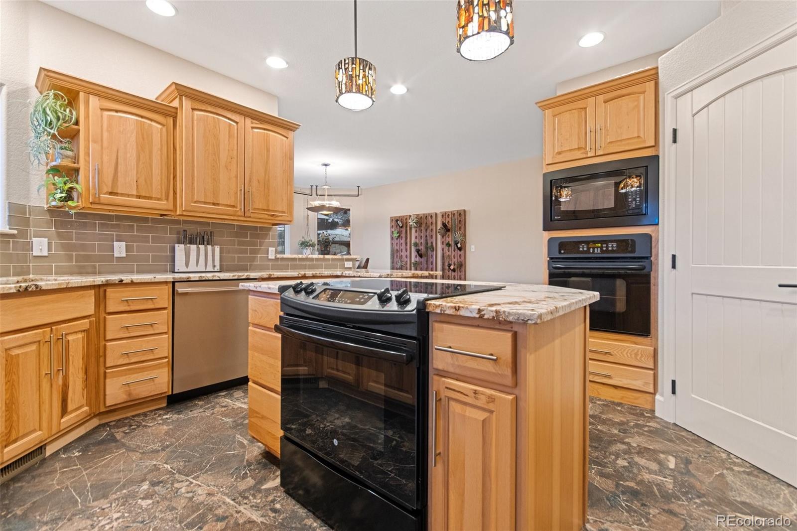 MLS Image #12 for 5198  country club drive,larkspur, Colorado