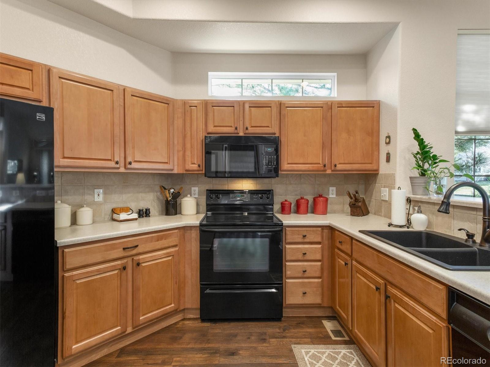 MLS Image #2 for 8533 s lewis way,littleton, Colorado