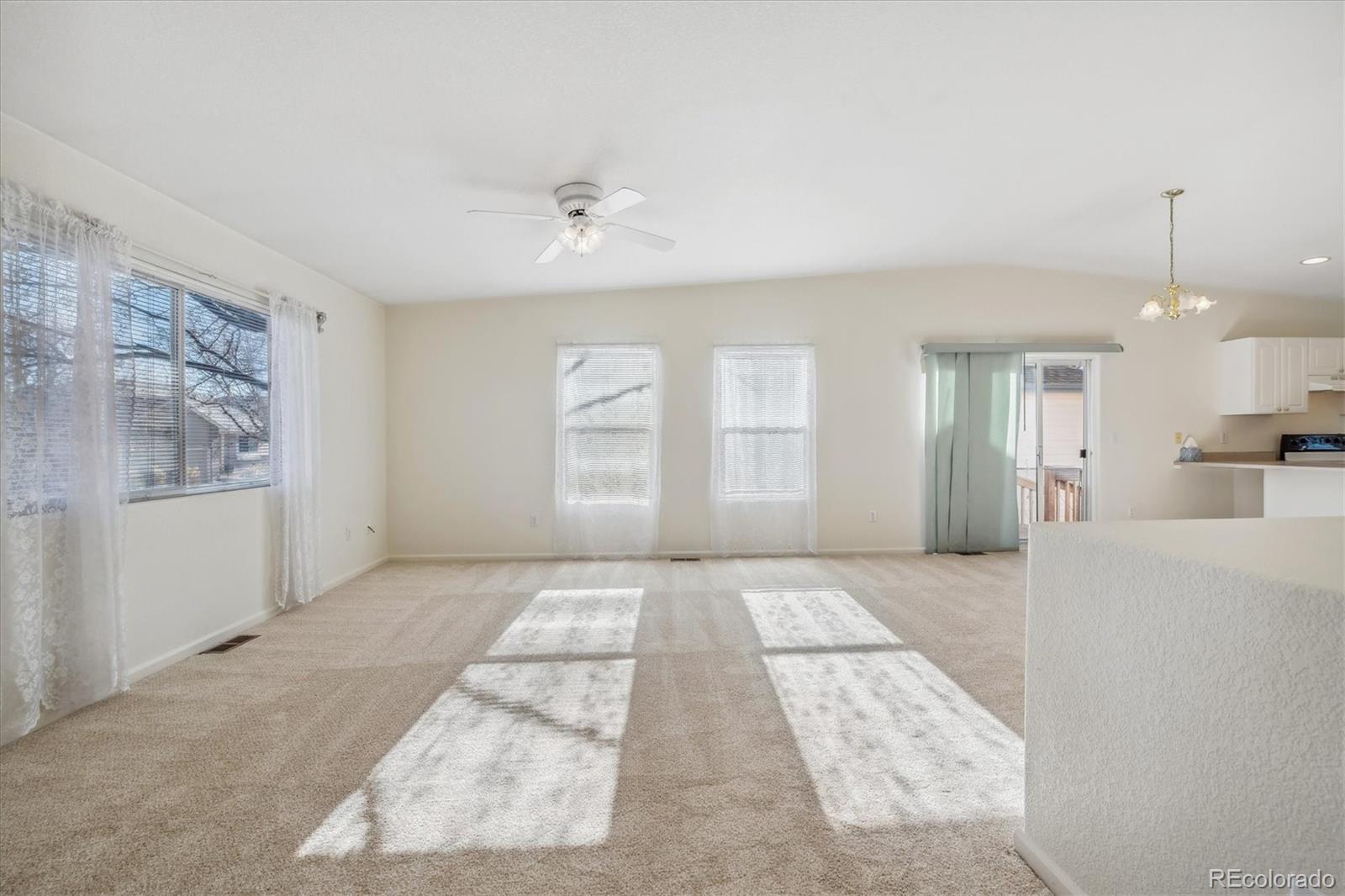 MLS Image #3 for 779  kittredge street,aurora, Colorado