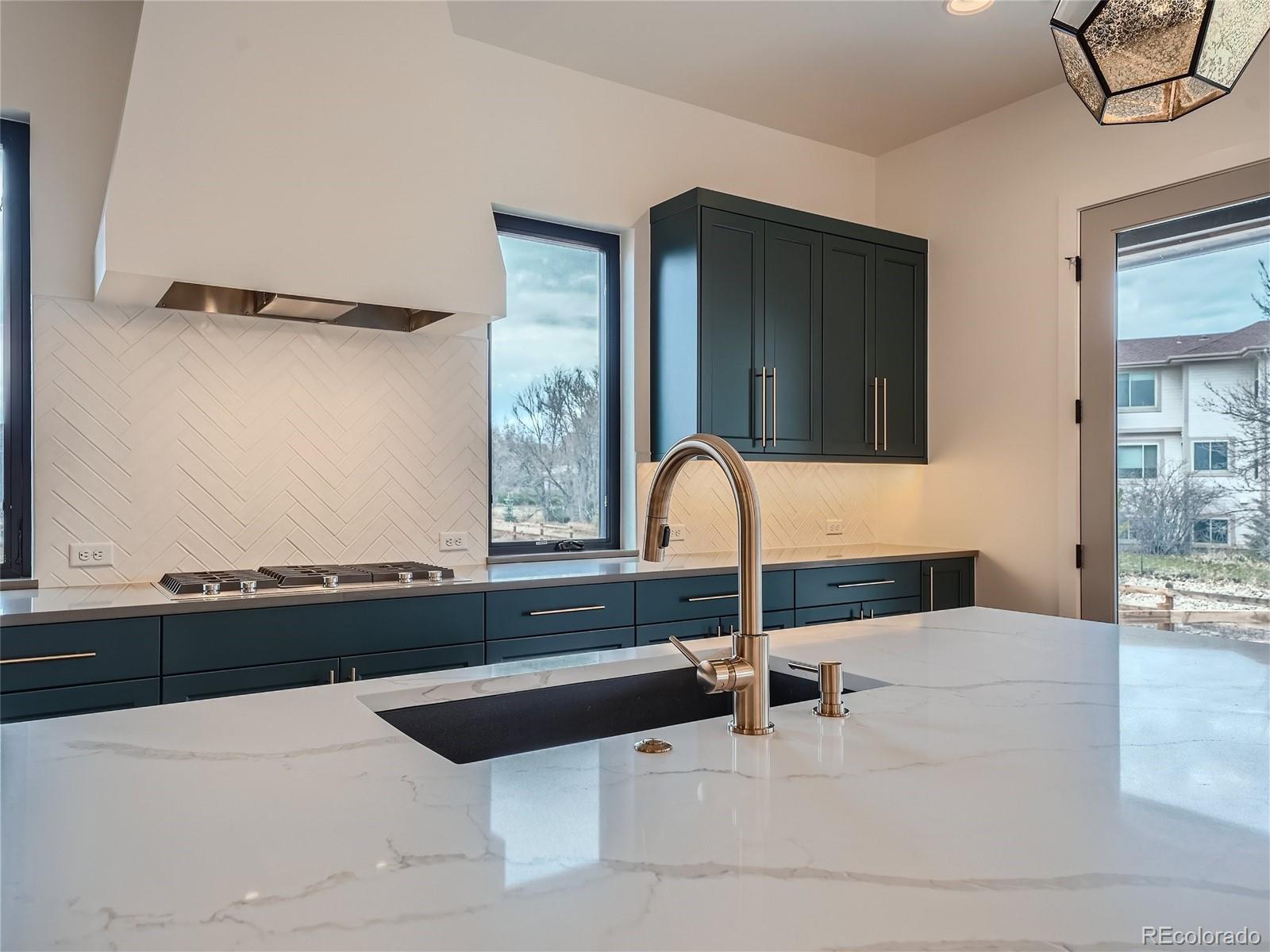 MLS Image #17 for 14560 n navajo court,broomfield, Colorado