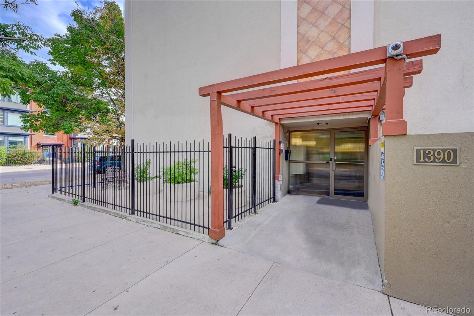 CMA Image for 1390 N Emerson Street,Denver, Colorado