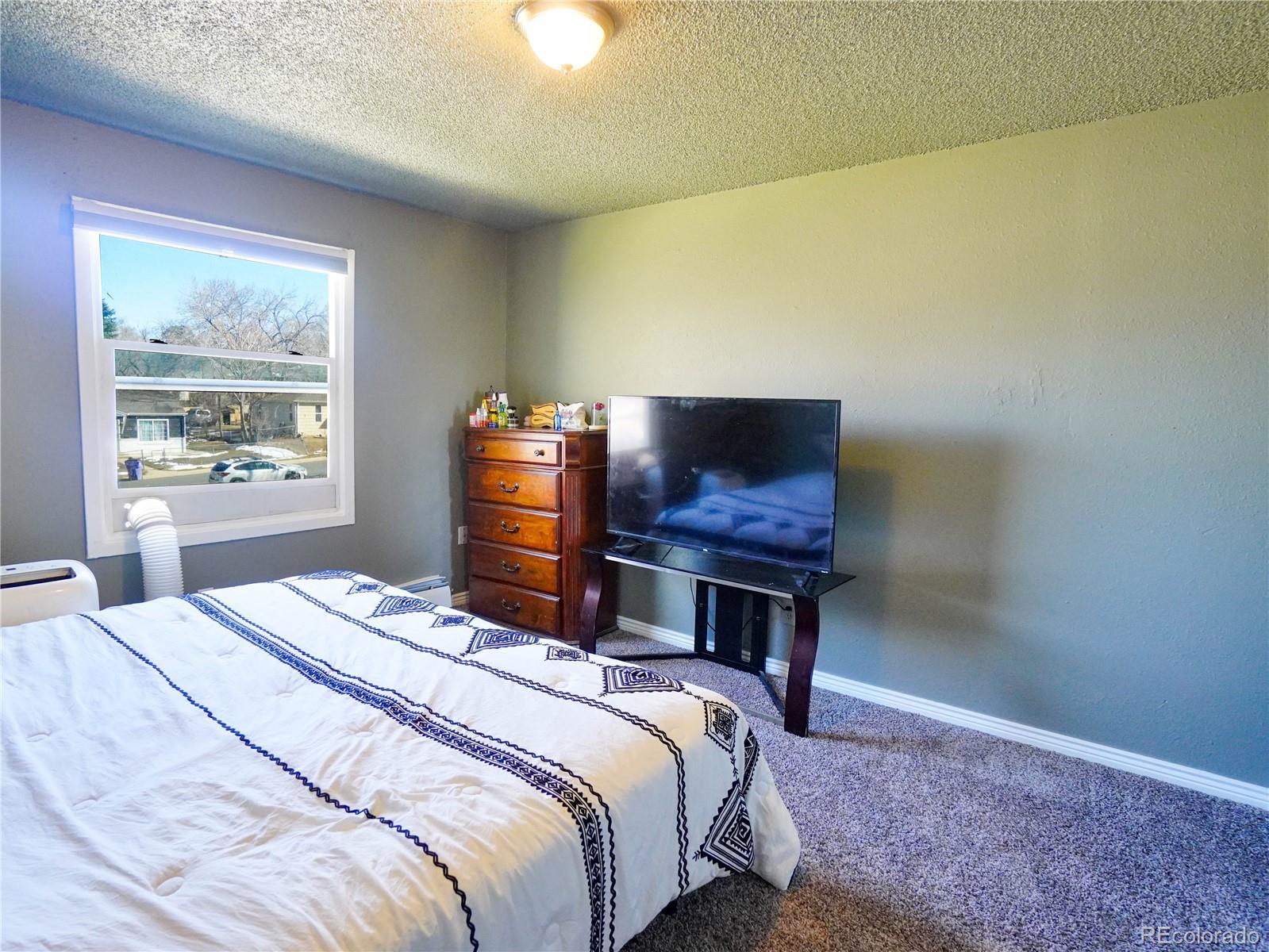 MLS Image #13 for 677 n vrain street,denver, Colorado