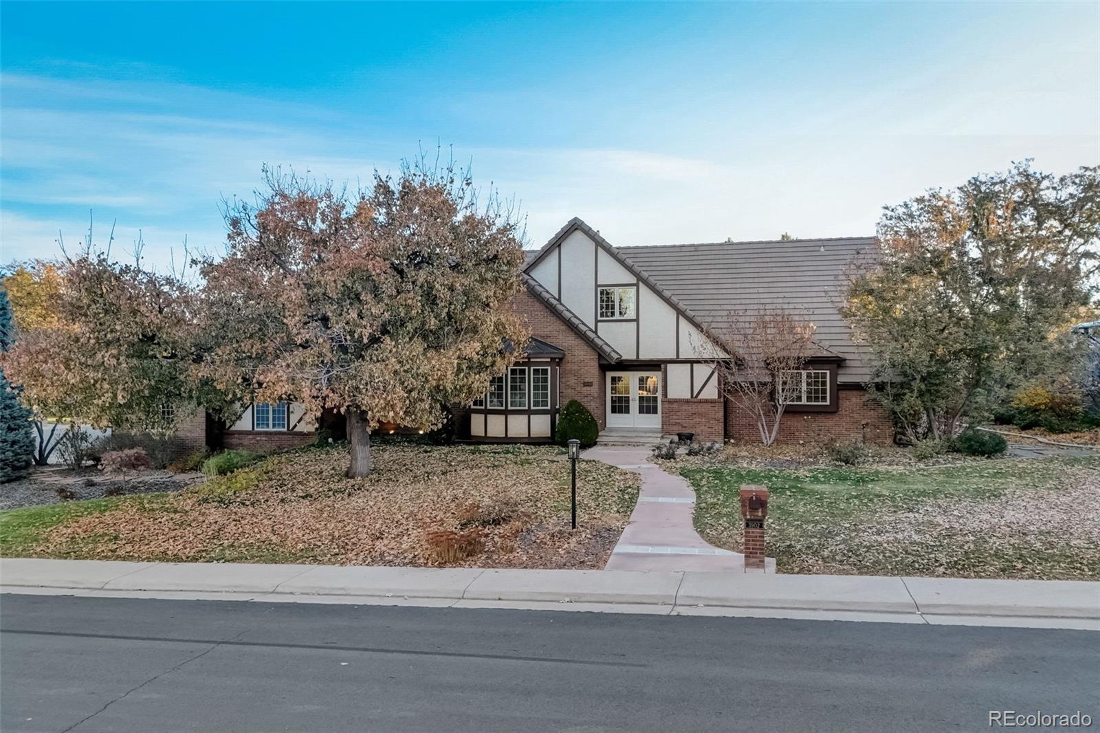 MLS Image #4 for 3902 s chase way,denver, Colorado