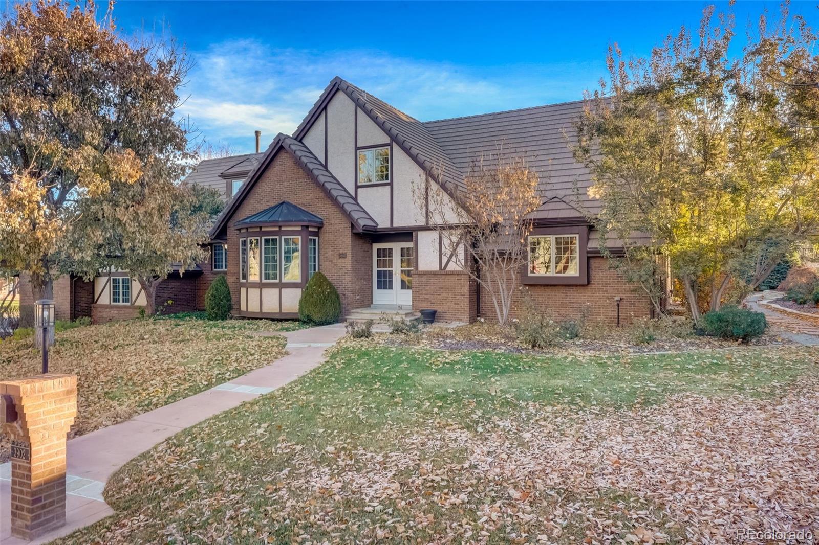 MLS Image #5 for 3902 s chase way,denver, Colorado