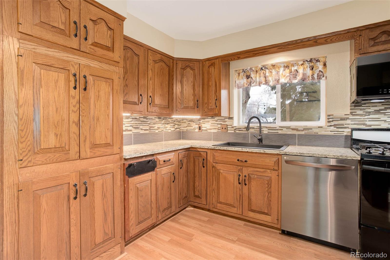 MLS Image #13 for 6578 s newland circle,littleton, Colorado