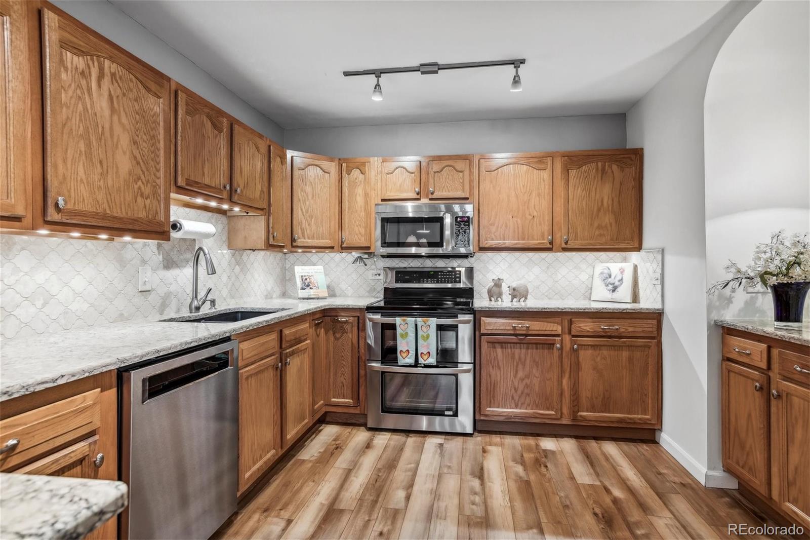 MLS Image #3 for 690 s alton way,denver, Colorado