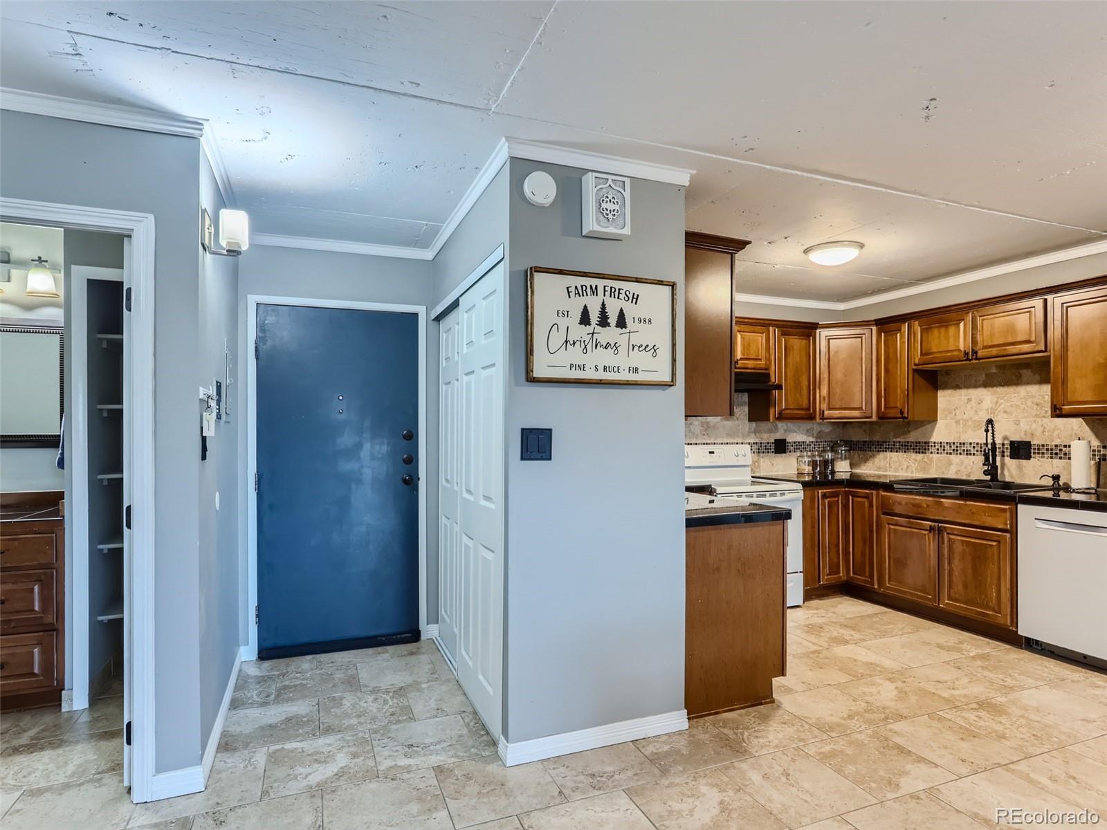 MLS Image #3 for 6930 e girard avenue,denver, Colorado