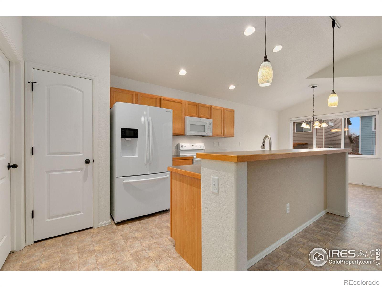 MLS Image #3 for 2512  lynnhaven lane,fort collins, Colorado