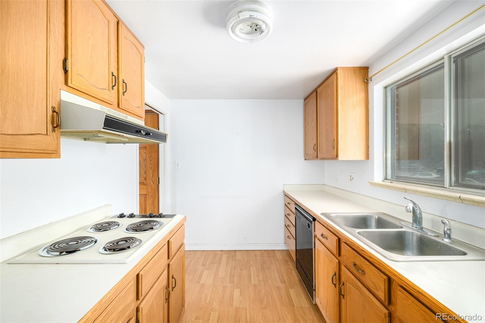 MLS Image #10 for 3122 w mexico avenue,denver, Colorado