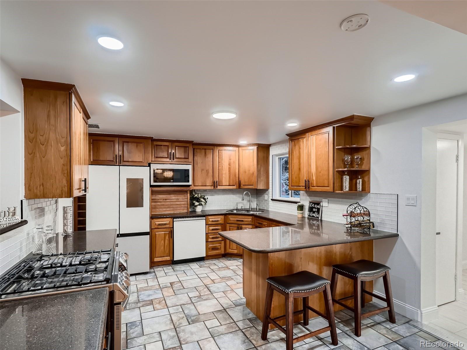 MLS Image #8 for 2550  garrison street,lakewood, Colorado