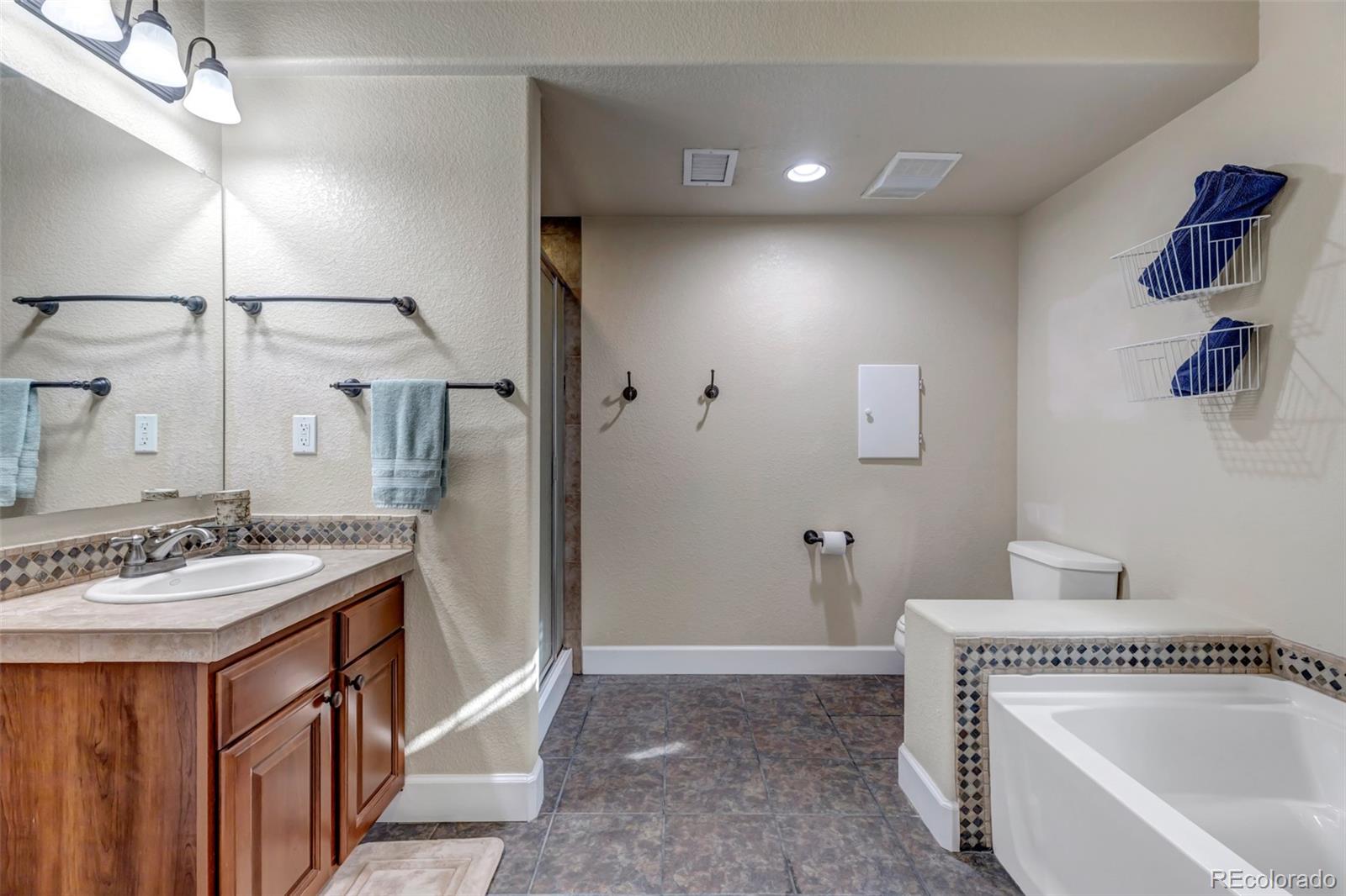 MLS Image #26 for 1509 s de gaulle circle,aurora, Colorado