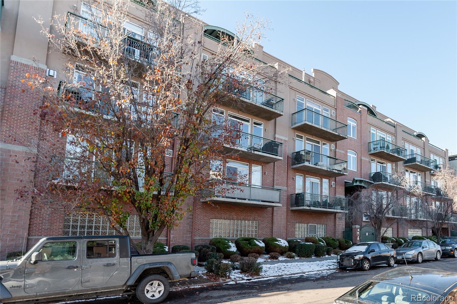 MLS Image #20 for 3201  shoshone street 302,denver, Colorado