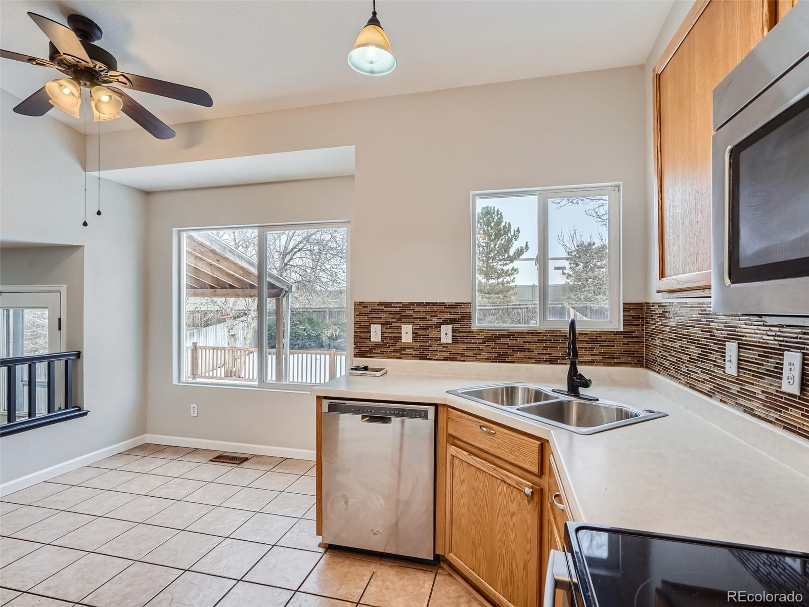 MLS Image #10 for 19573  montview drive,aurora, Colorado