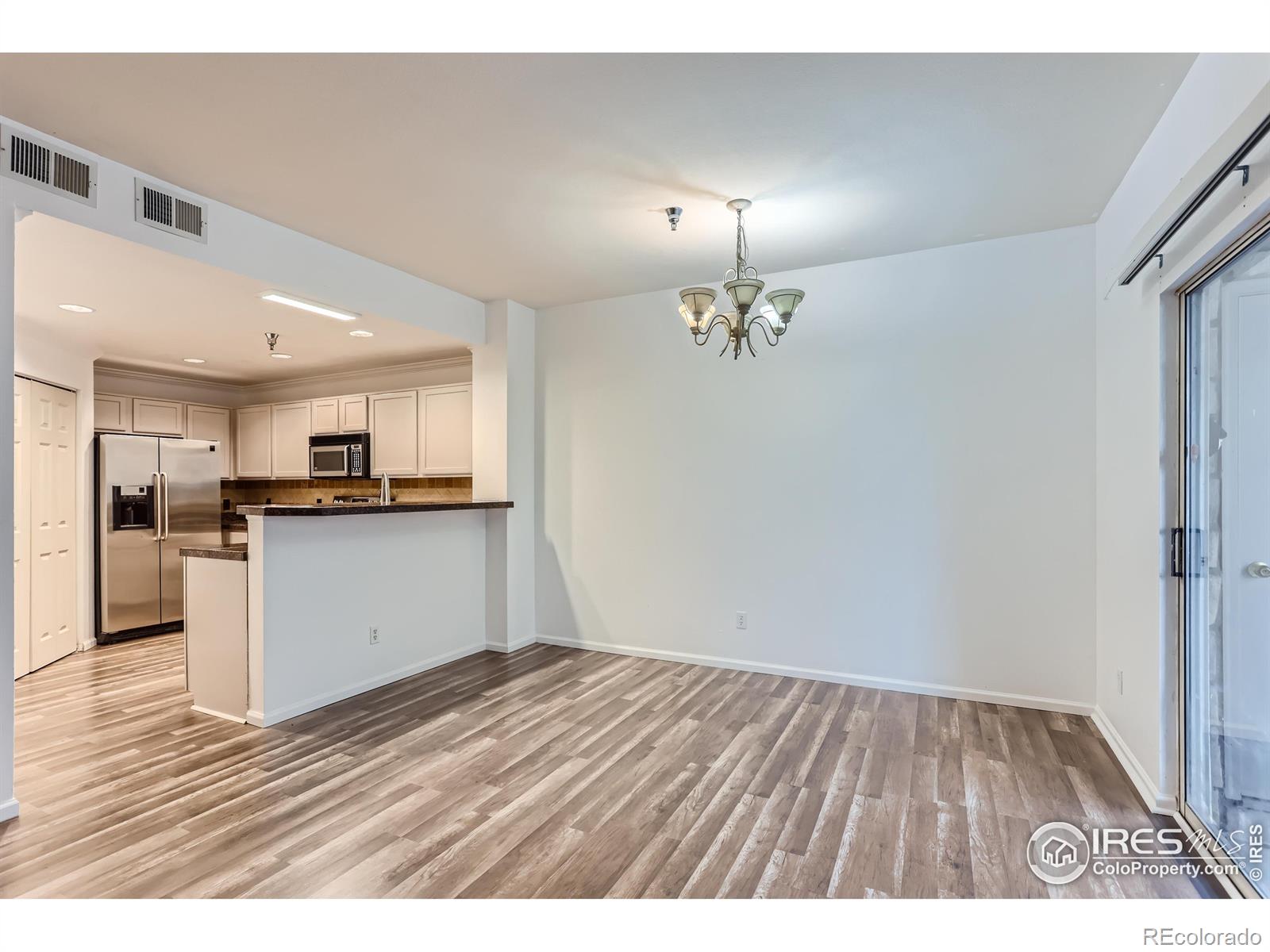 MLS Image #2 for 2575 s syracuse way 103,denver, Colorado