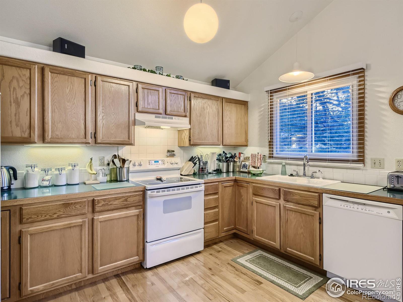 MLS Image #4 for 1805  spencer street,longmont, Colorado