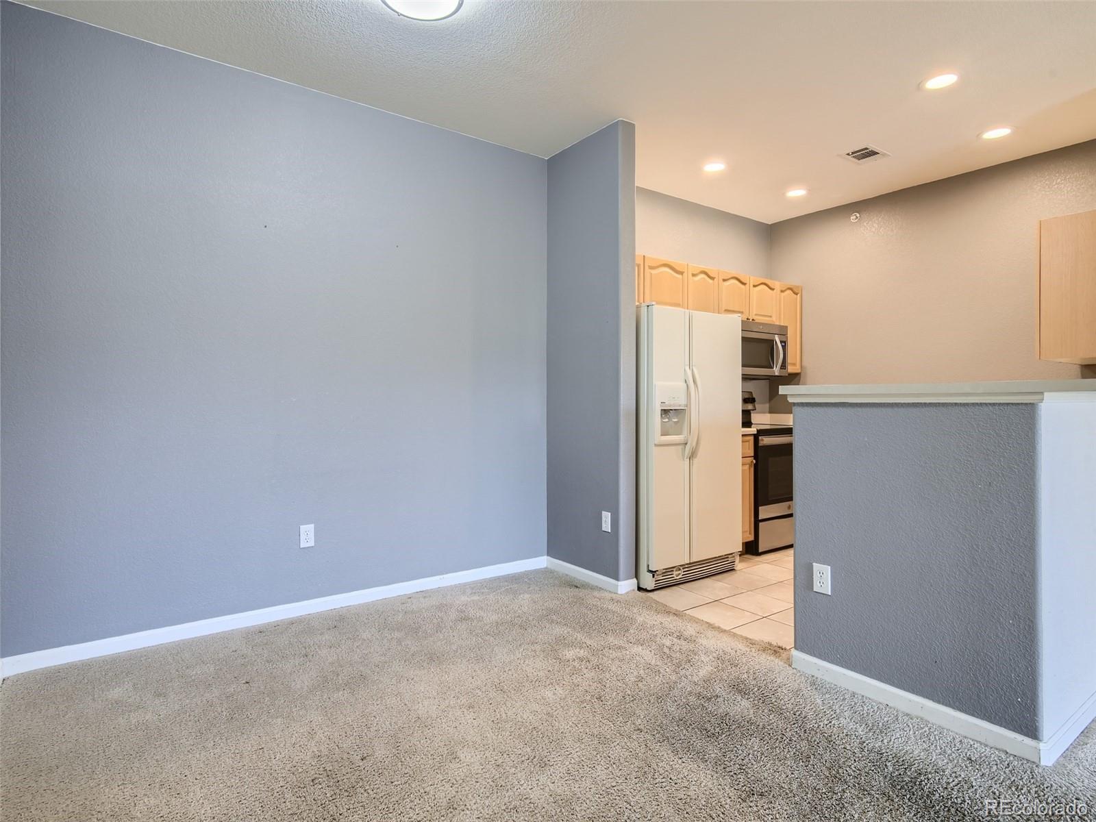 MLS Image #4 for 8329 s independence circle 304,littleton, Colorado