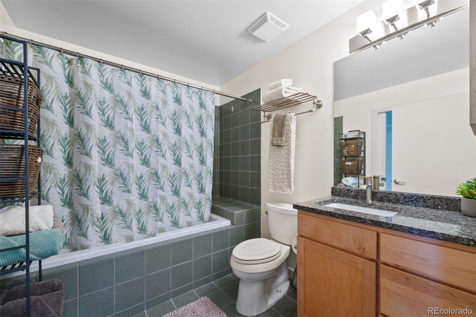 MLS Image #26 for 275 s harrison street 313,denver, Colorado