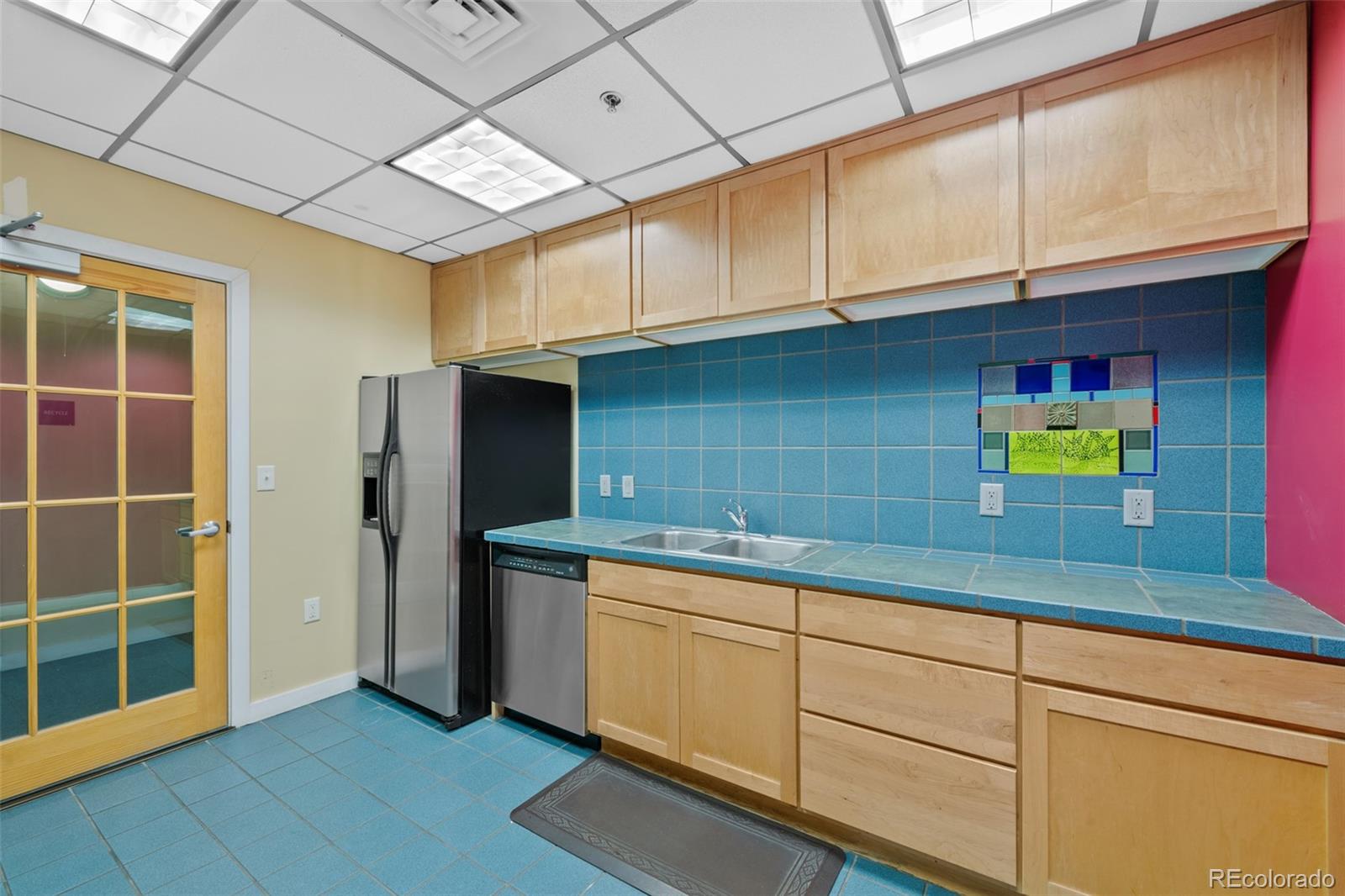 MLS Image #33 for 275 s harrison street 313,denver, Colorado