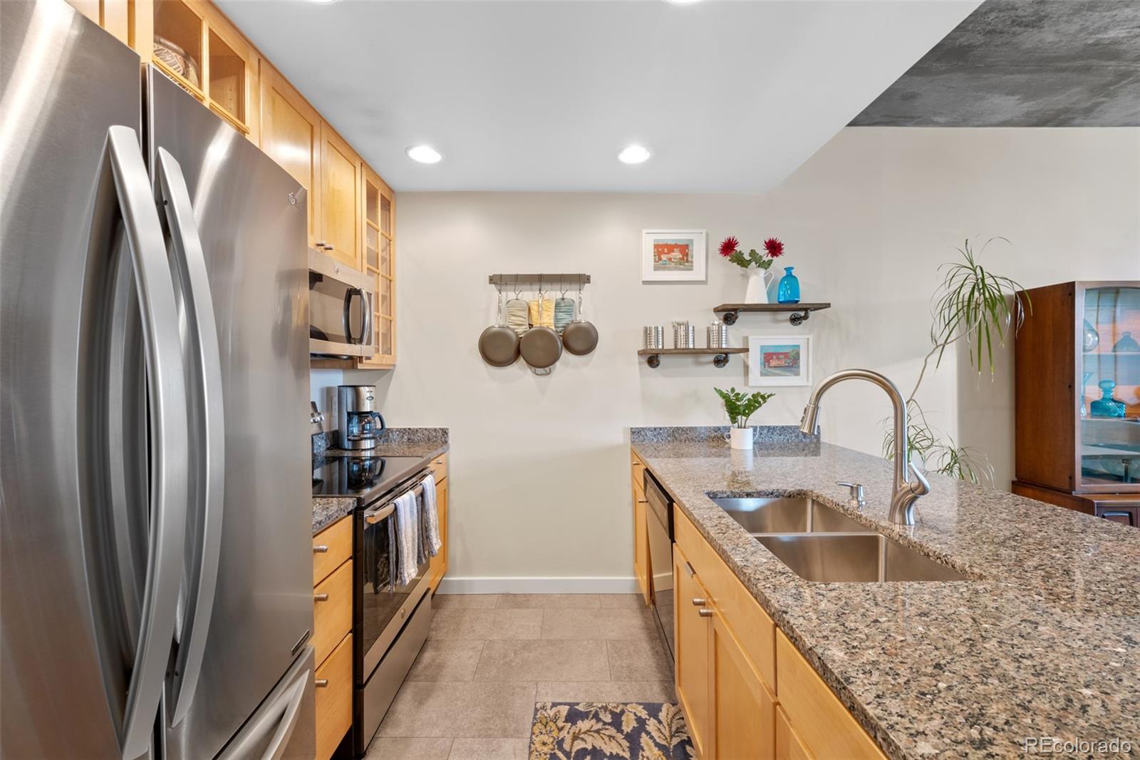 MLS Image #7 for 275 s harrison street 313,denver, Colorado