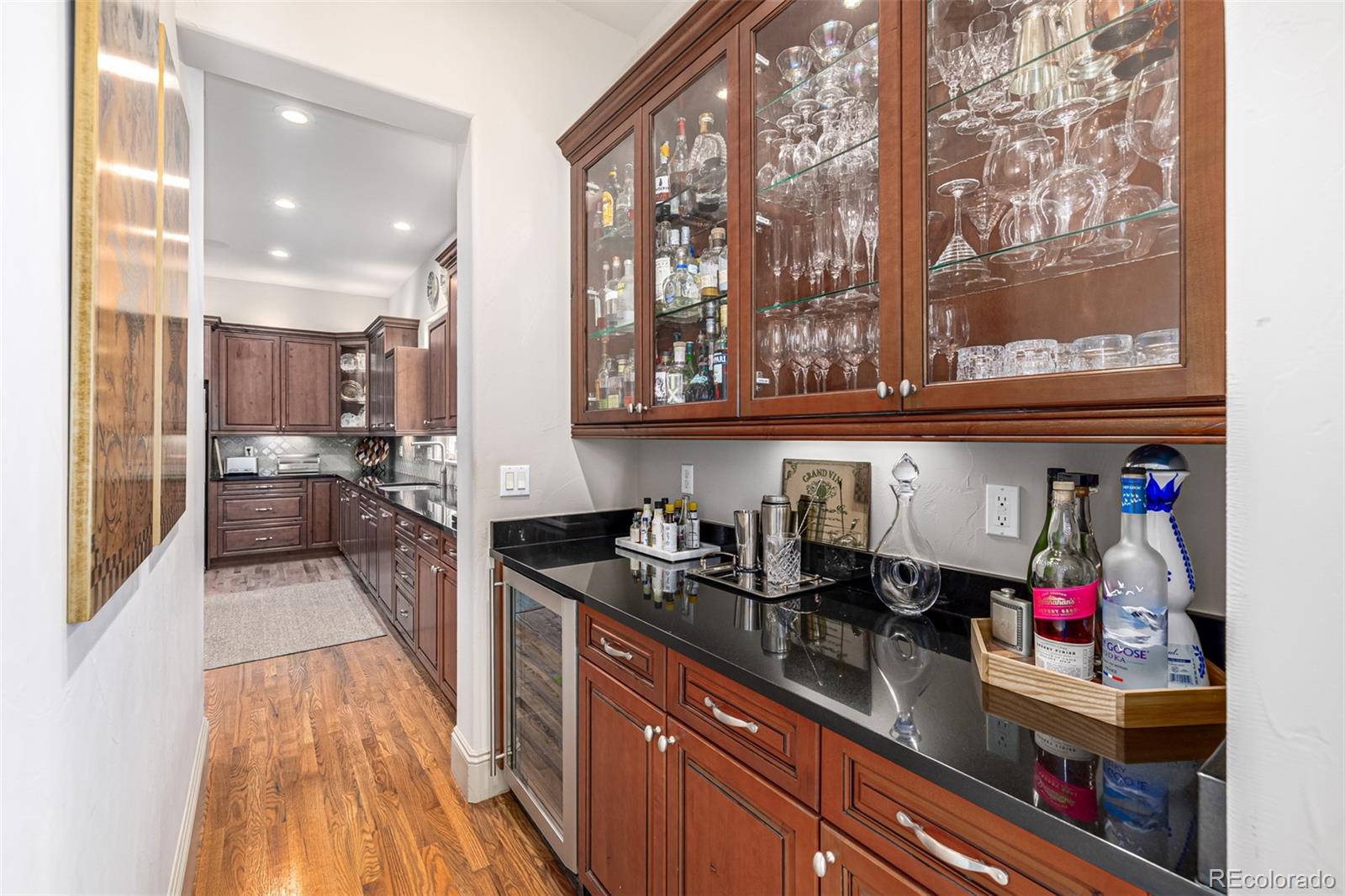 MLS Image #4 for 425  syracuse street,denver, Colorado