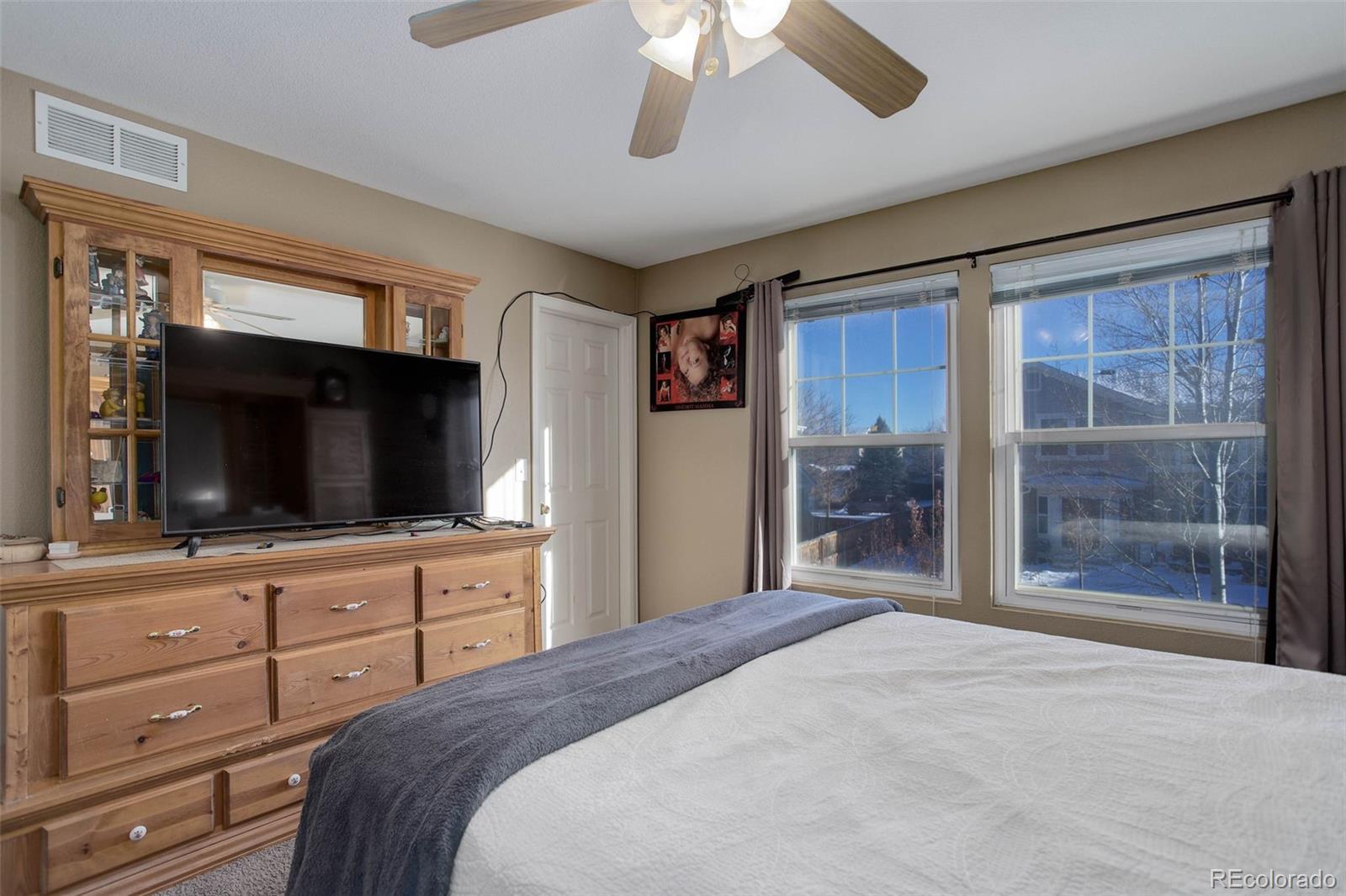 MLS Image #19 for 2440 s jebel way,aurora, Colorado