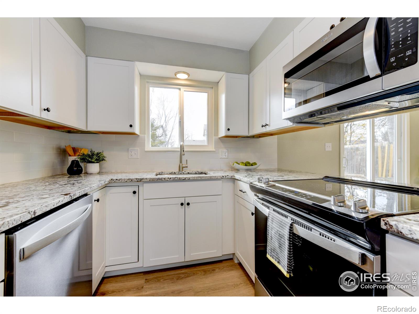 MLS Image #2 for 803  tracey parkway,fort collins, Colorado