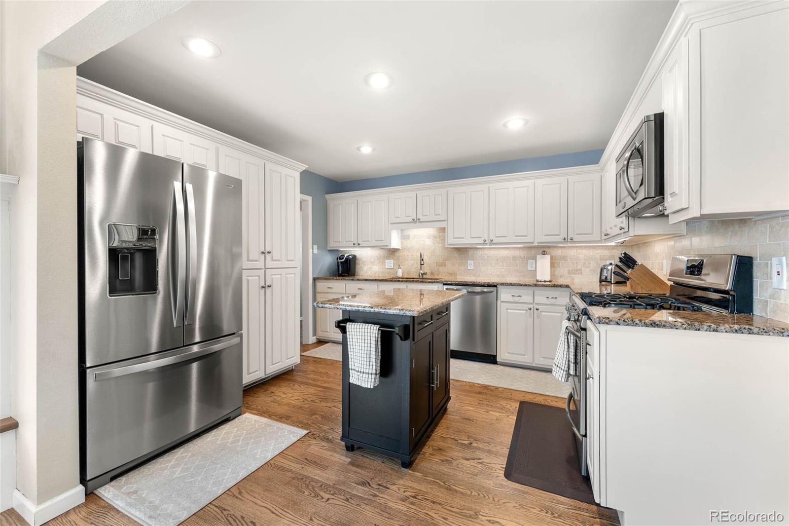 MLS Image #13 for 2516 s clermont street,denver, Colorado