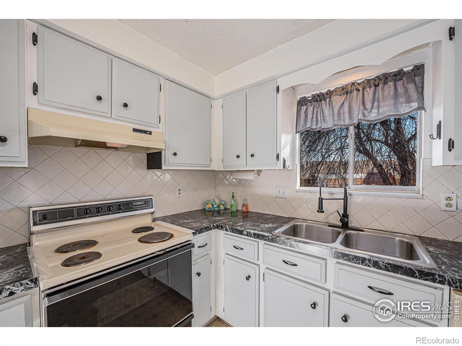 MLS Image #7 for 2405  evergreen drive,fort collins, Colorado