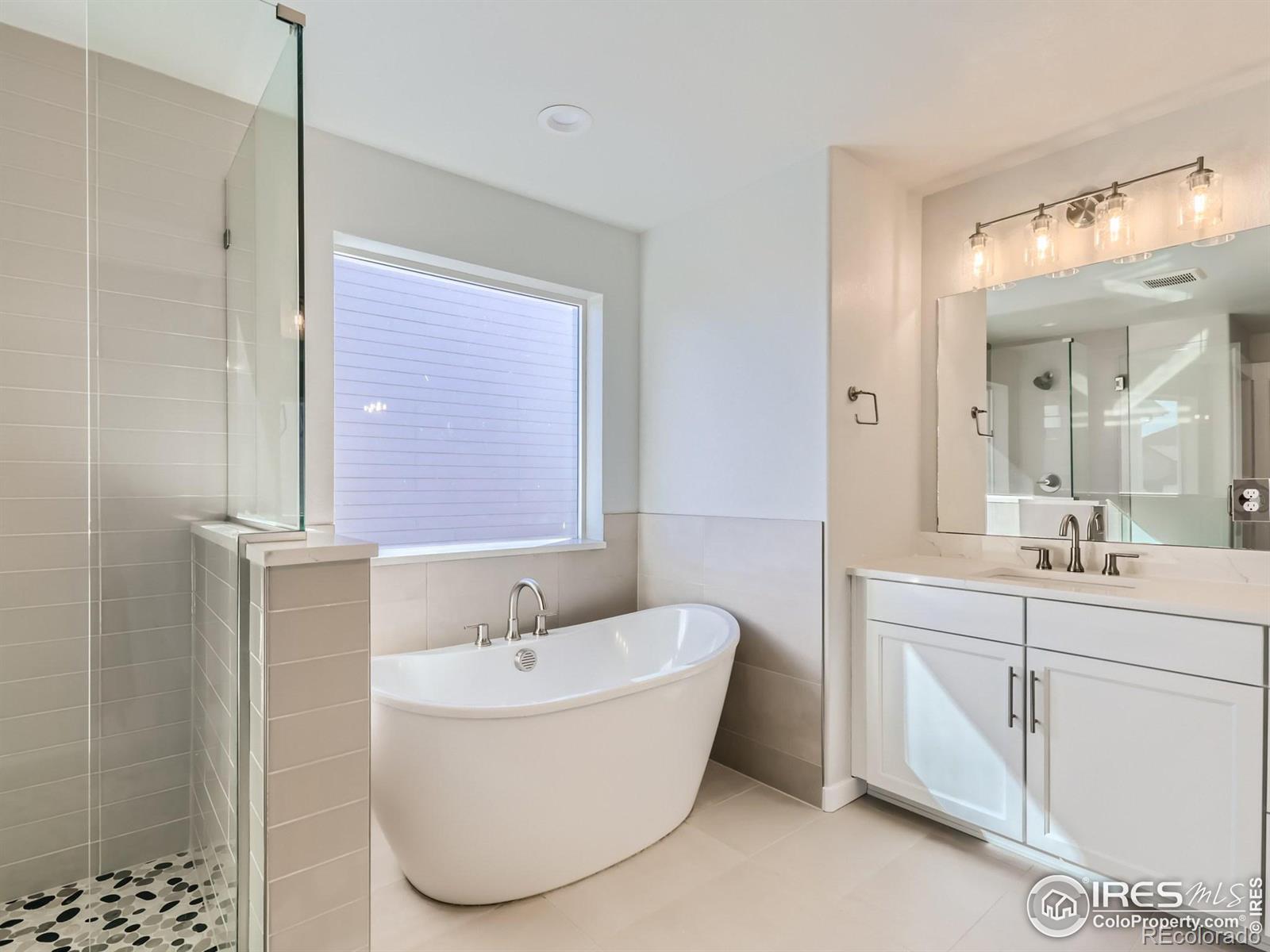 MLS Image #16 for 1848  golden sun drive,windsor, Colorado